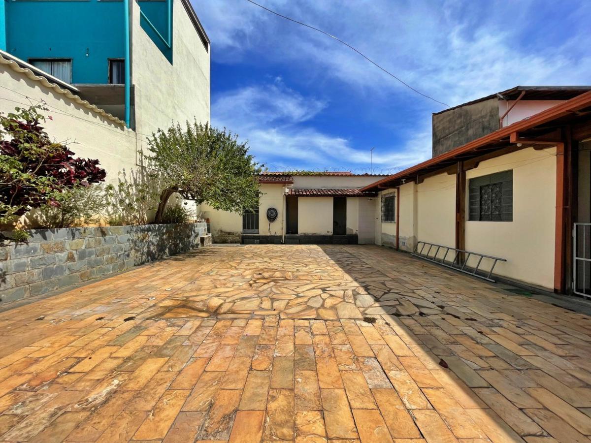 Casa, Jardim Leblon, 3 Quartos, 4 Vagas, 1 Suíte