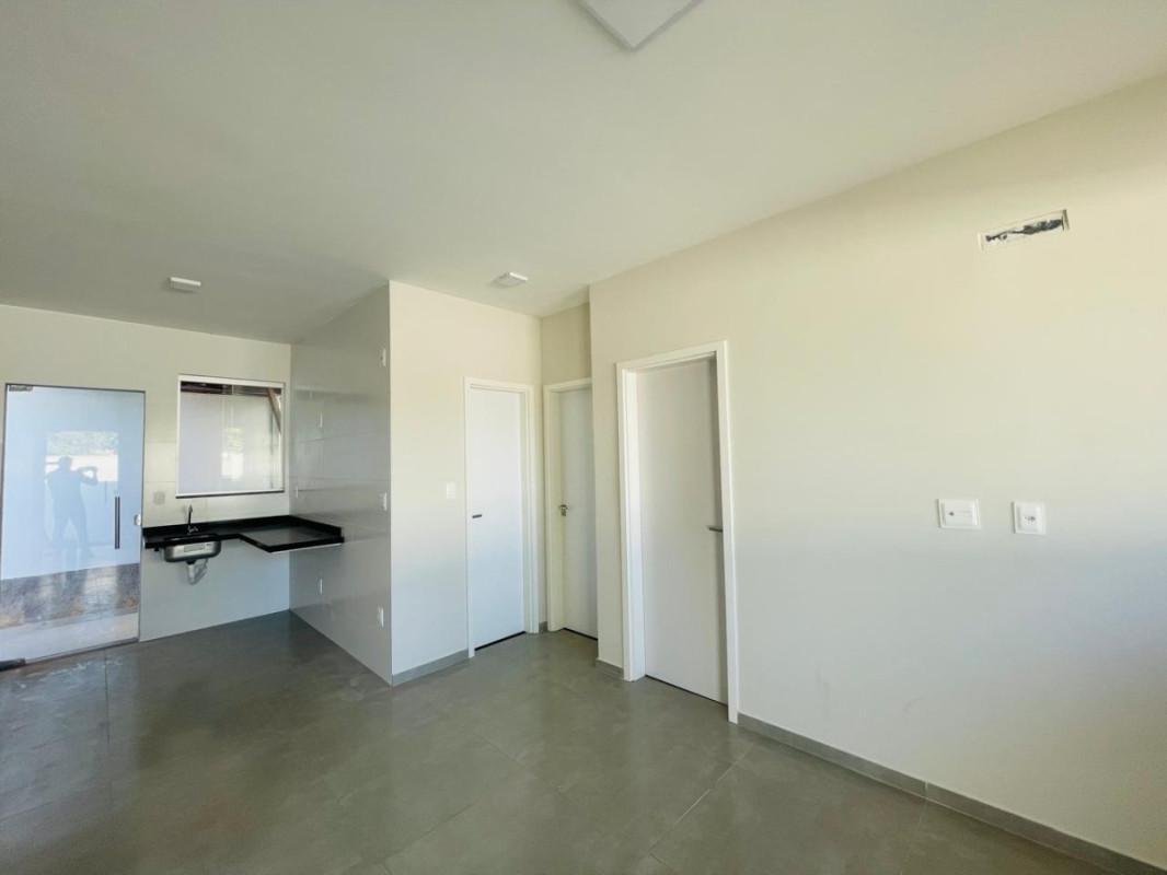 Casa, Centro, 2 Quartos, 3 Vagas