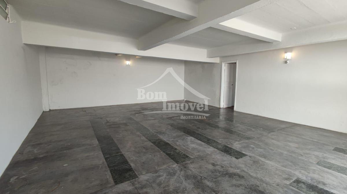 Casa, Centro, 3 Quartos, 4 Vagas, 3 Suítes