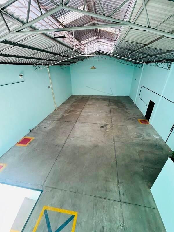 Galpão, São Francisco, 0 Quarto, 1 Vaga