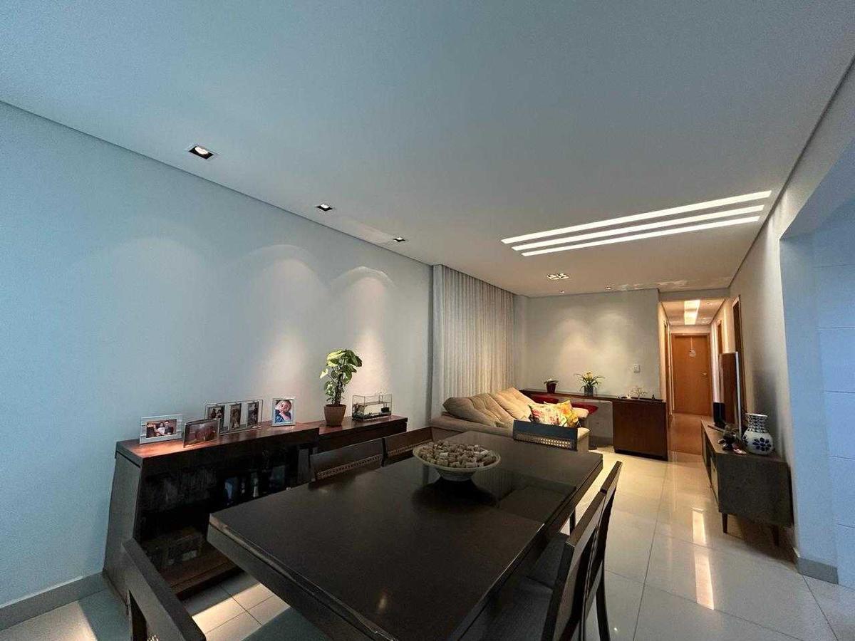 Apartamento, Castelo, 4 Quartos, 4 Vagas, 3 Suítes