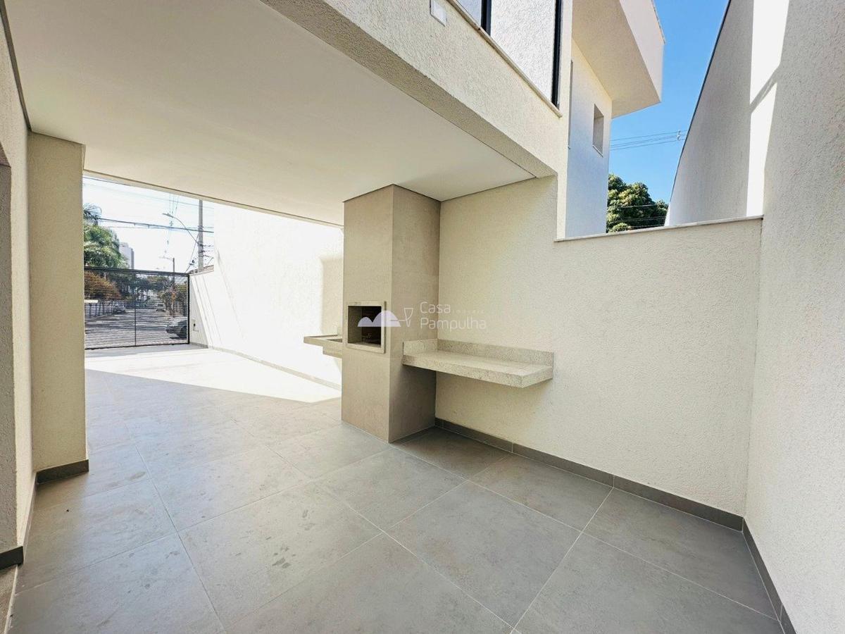 Casa, Planalto, 3 Quartos, 4 Vagas, 3 Suítes