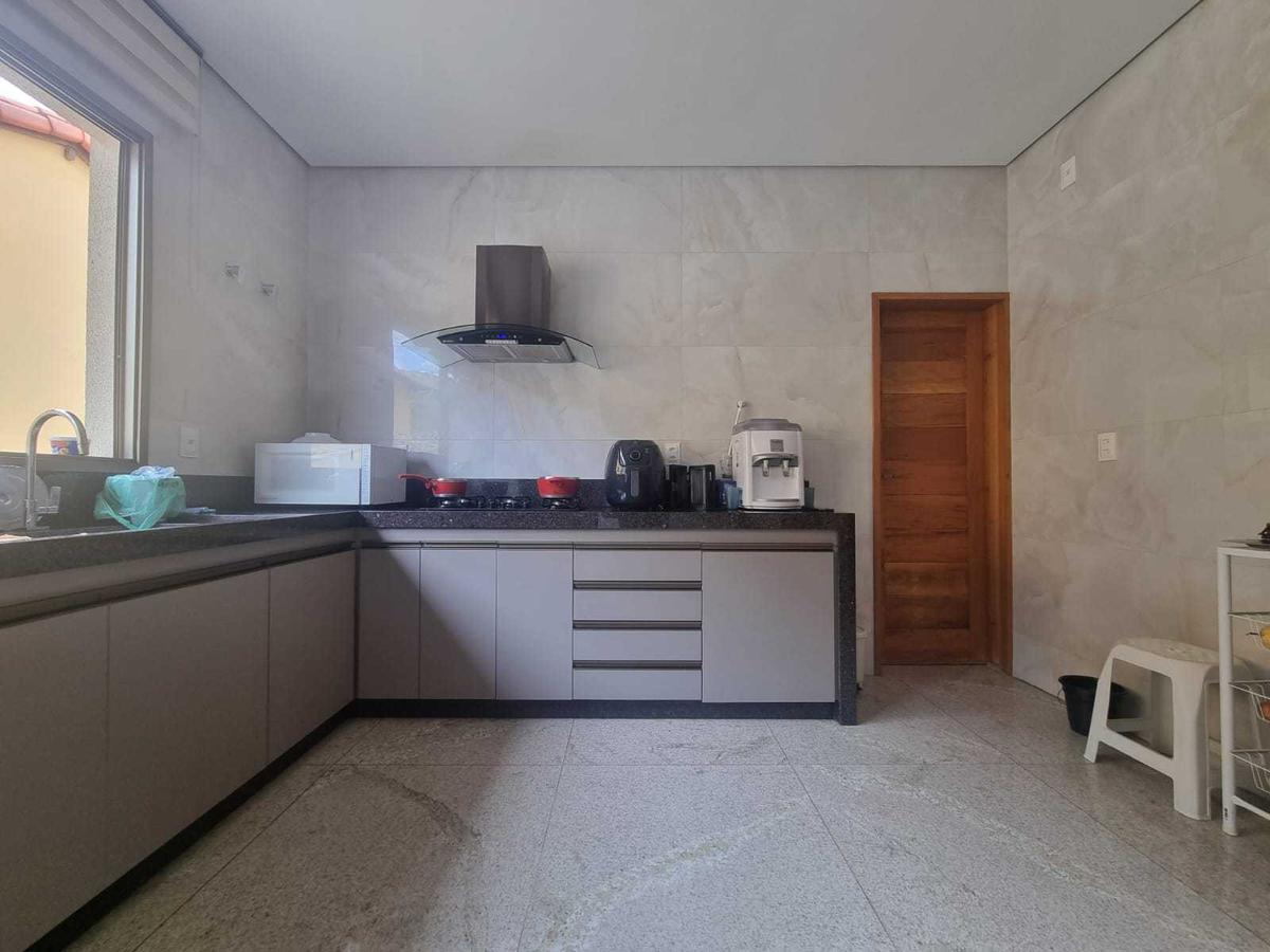 Casa, Jardim Riacho das Pedras, 5 Quartos, 10 Vagas, 2 Suítes