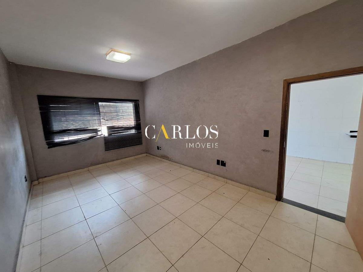 Galpão, Oitis, 10 Vagas