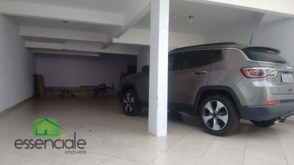 Casa, Santa Cruz Industrial, 4 Quartos, 5 Vagas, 1 Suíte