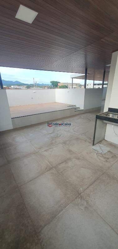 Casa, Quitandinha, 4 Quartos, 2 Vagas, 1 Suíte