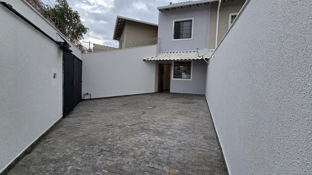 Casa, Santa Branca, 2 Quartos, 2 Vagas