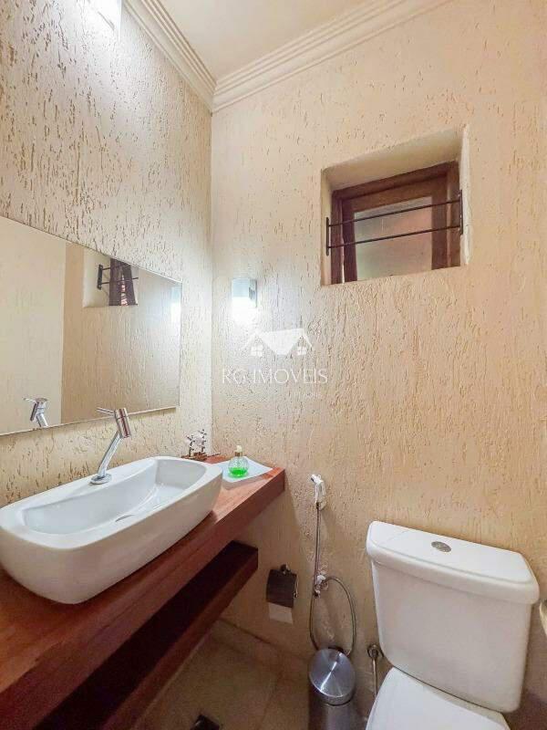 Casa, Itaipu, 5 Quartos, 4 Vagas, 1 Suíte
