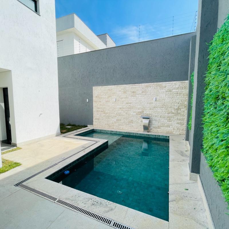 Casa, Trevo, 4 Quartos, 4 Vagas, 3 Suítes
