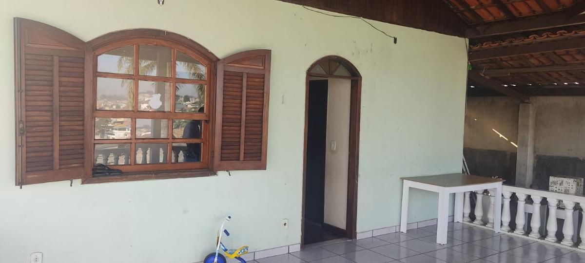 Casa, Céu Azul, 0 Quarto, 0 Vaga