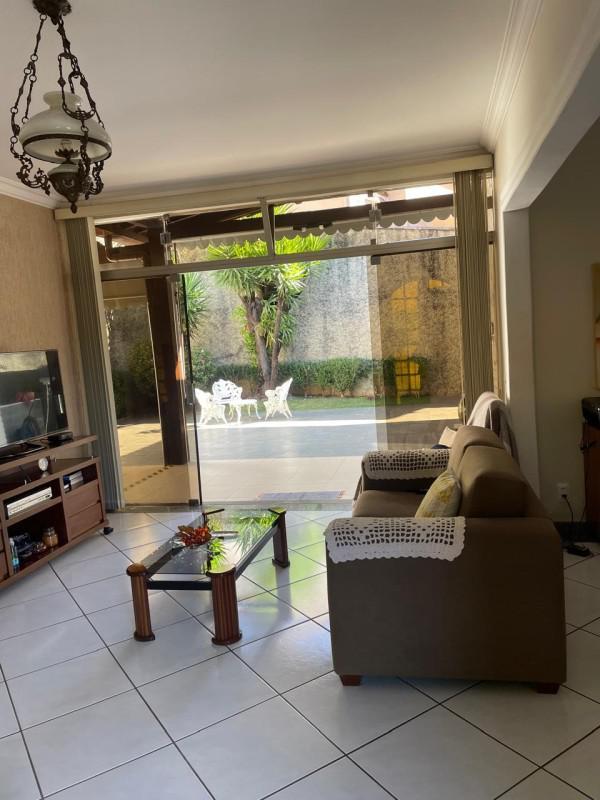 Casa, Caiçaras, 3 Quartos, 2 Vagas, 1 Suíte