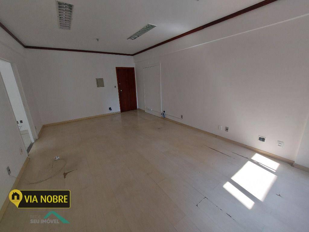 Sala, Lourdes