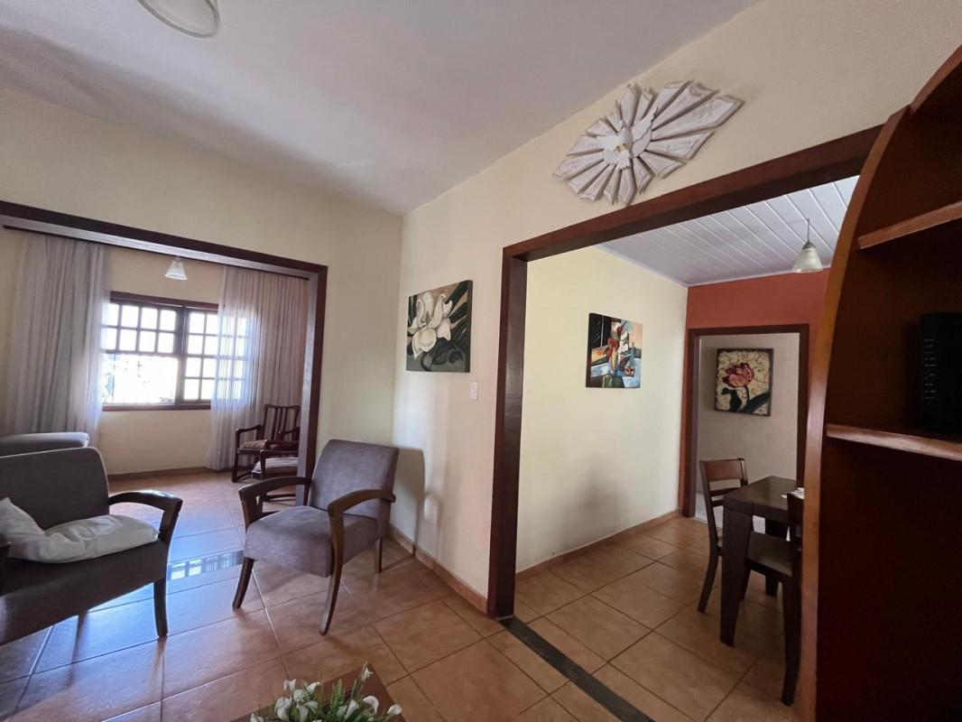 Casa, Santa Efigênia, 6 Quartos, 6 Vagas, 1 Suíte