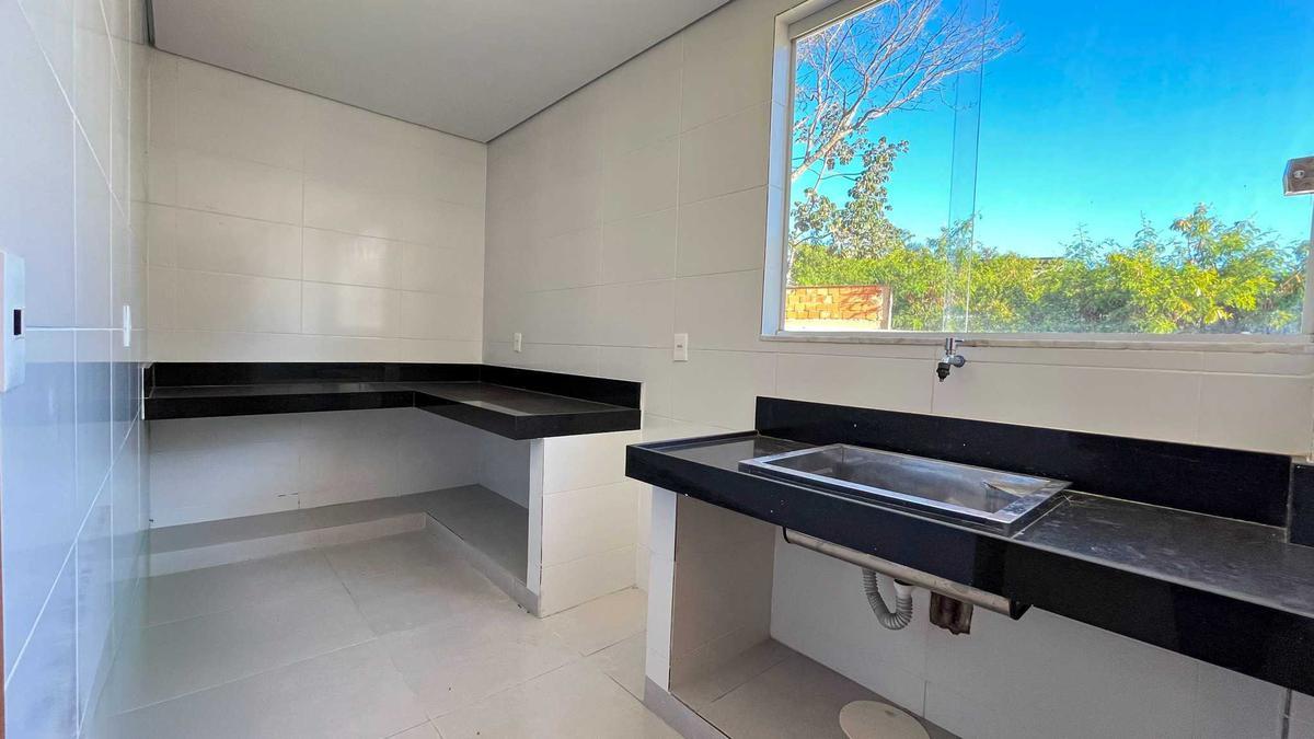 Casa, Estoril, 3 Quartos, 6 Vagas, 1 Suíte