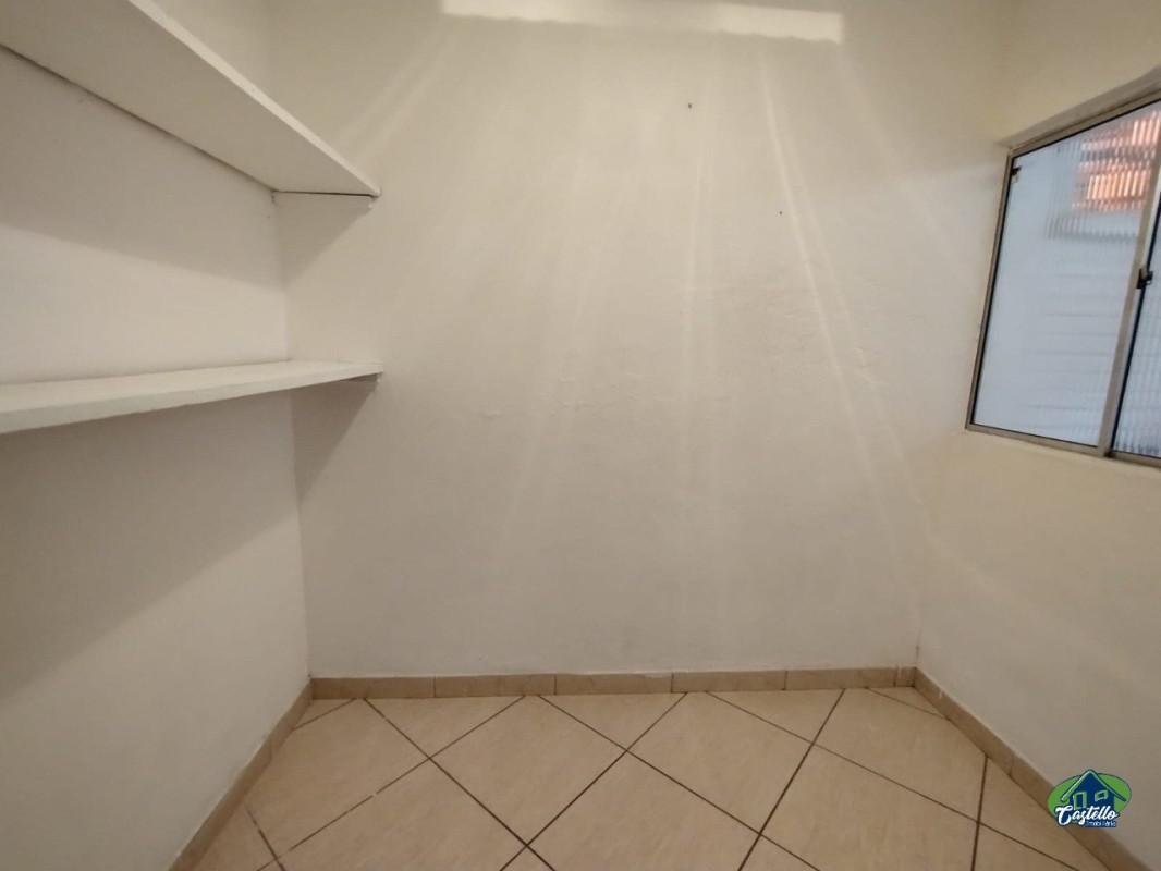 Casa, Cachoeirinha, 2 Quartos, 0 Vaga