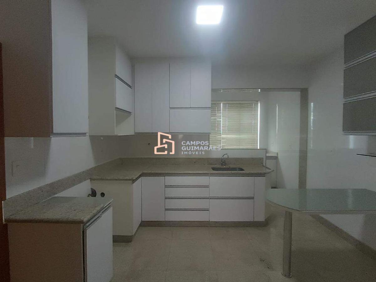 Apartamento, Barreiro, 3 Quartos, 3 Vagas, 1 Suíte