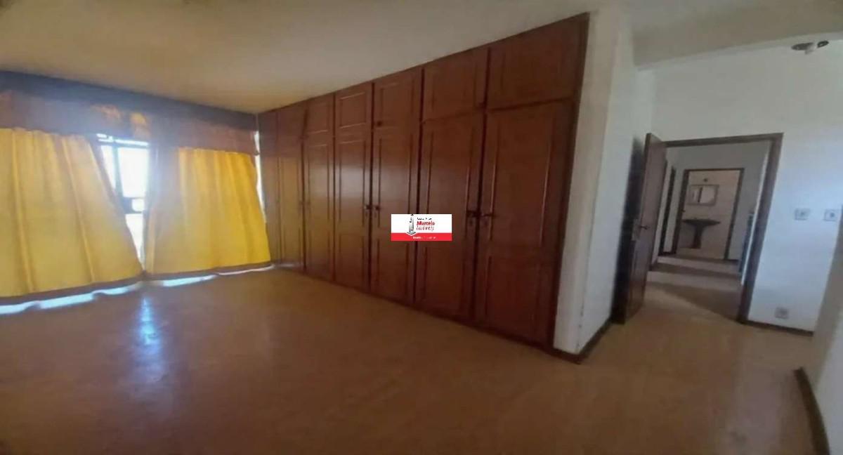 Casa, Cidade Nova, 5 Quartos, 3 Vagas, 1 Suíte