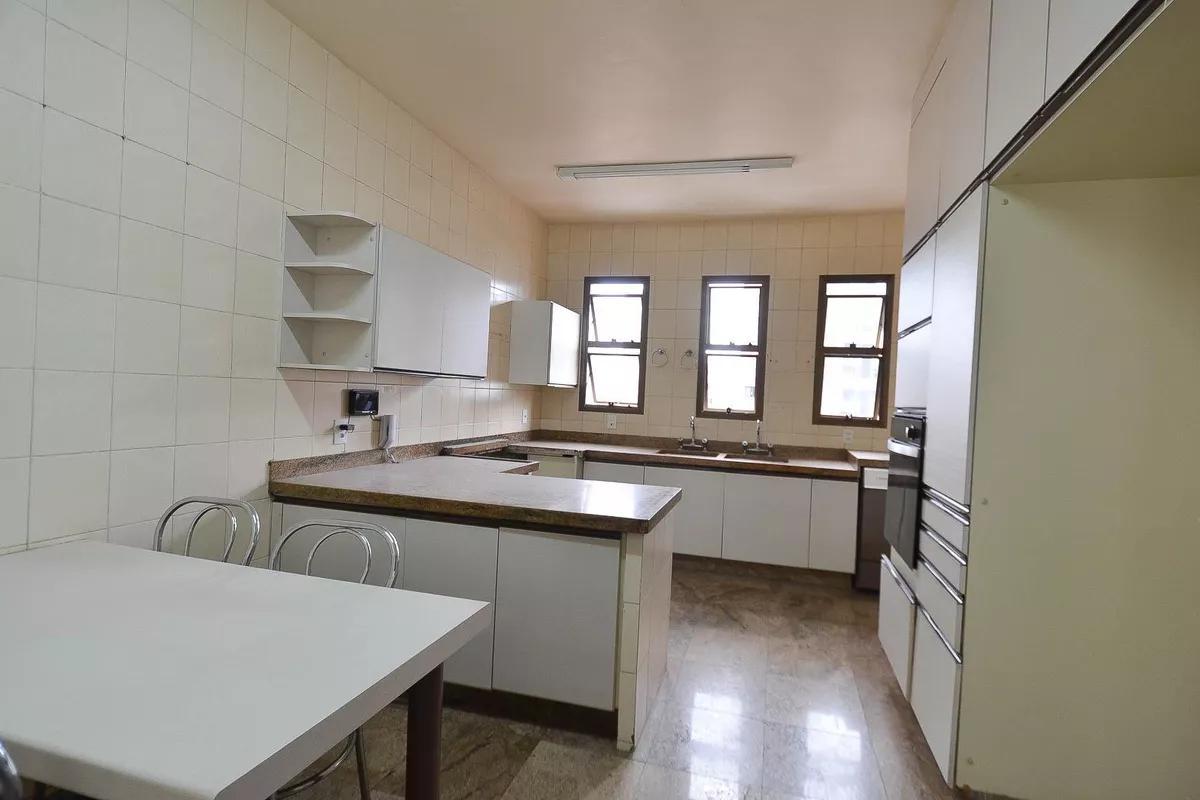 Apartamento, Funcionários, 4 Quartos, 3 Vagas, 2 Suítes