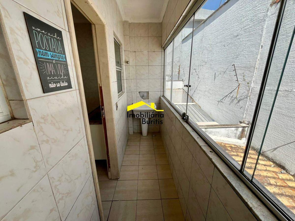 Apartamento, Palmeiras, 2 Quartos, 1 Vaga