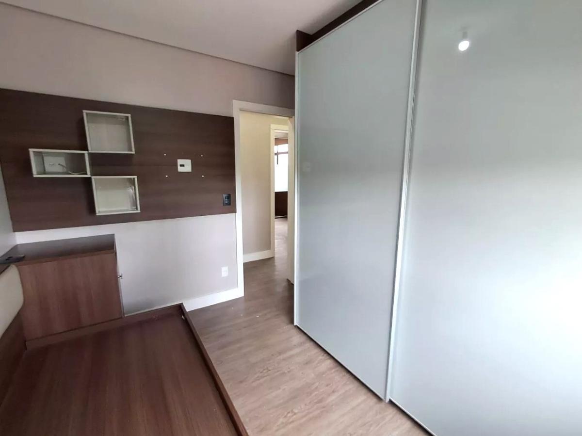 Apartamento, Sagrada Família, 4 Quartos, 2 Vagas, 1 Suíte