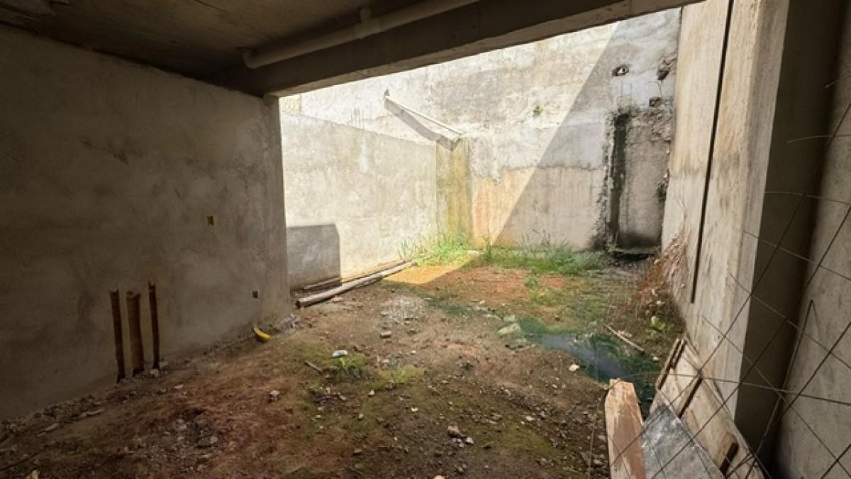 Casa, Cabral, 3 Quartos, 4 Vagas, 3 Suítes