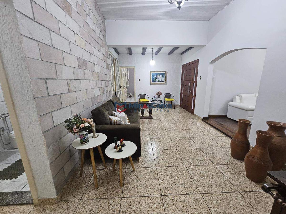 Casa, Vila dos Técnicos, 4 Quartos, 2 Vagas, 1 Suíte