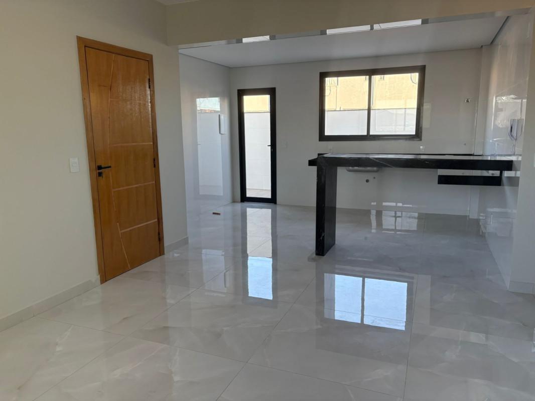 Apartamento, Santa Cruz Industrial, 3 Quartos, 2 Vagas, 1 Suíte
