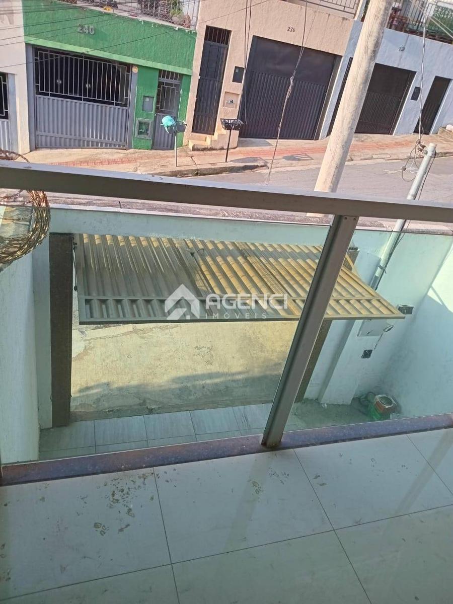 Casa, Cabral, 3 Quartos, 0 Vaga, 0 Suíte