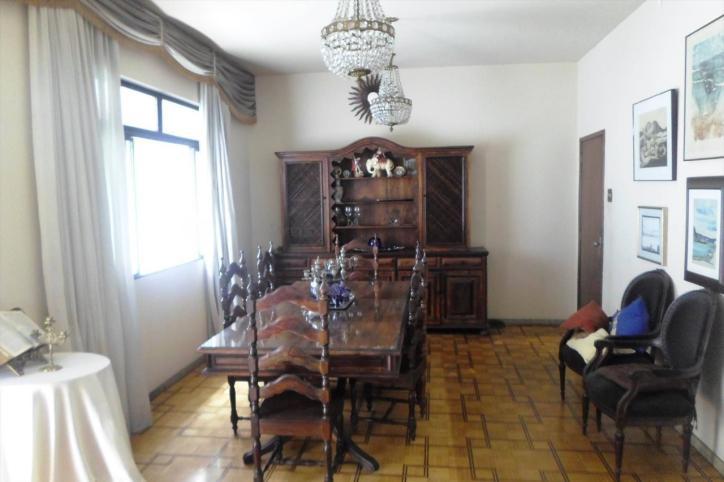 Casa, Sion, 4 Quartos, 4 Vagas, 2 Suítes