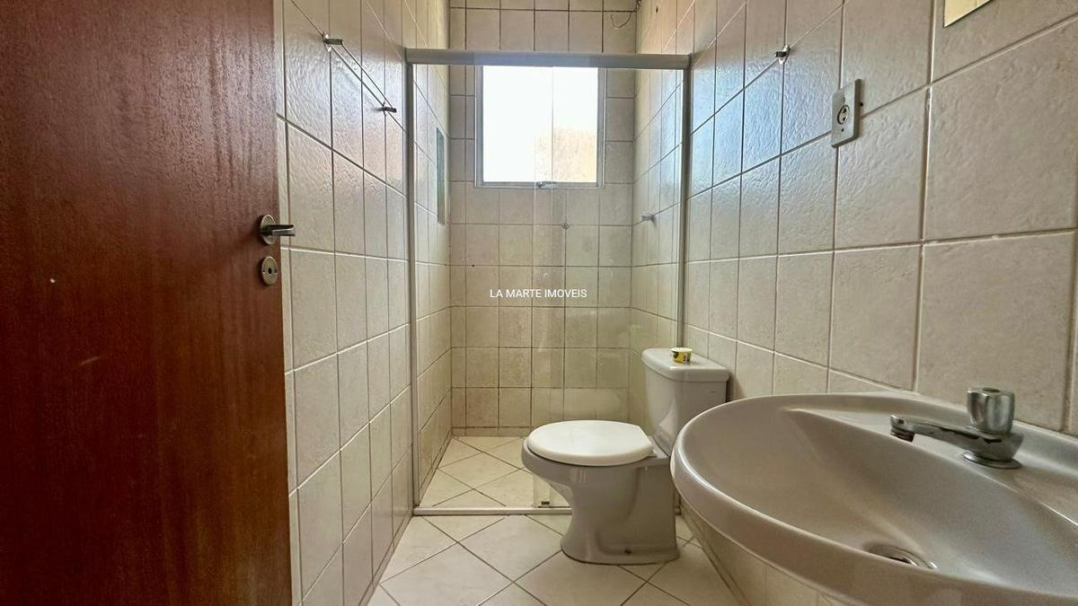 Casa, Fonte Grande, 2 Quartos, 1 Vaga