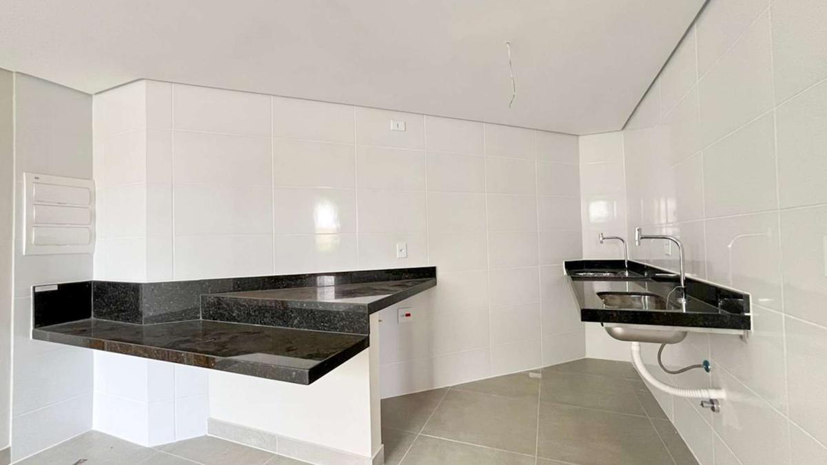 Apartamento, Funcionários, 2 Quartos, 1 Vaga