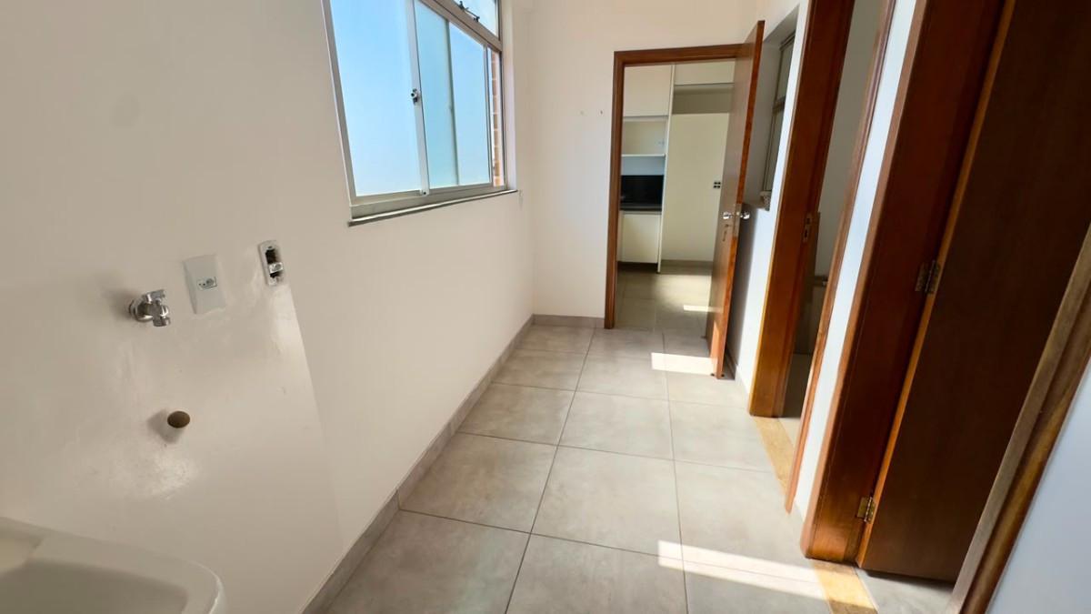 Cobertura, Minas Brasil, 4 Quartos, 2 Vagas, 2 Suítes