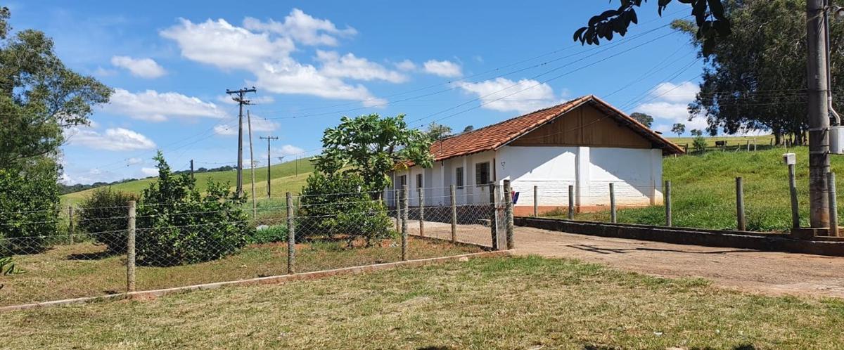 Fazenda, Centro, 4 Quartos, 2 Vagas, 1 Suíte