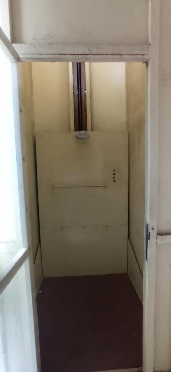 Casa, Santa Helena, 6 Quartos, 4 Vagas, 2 Suítes