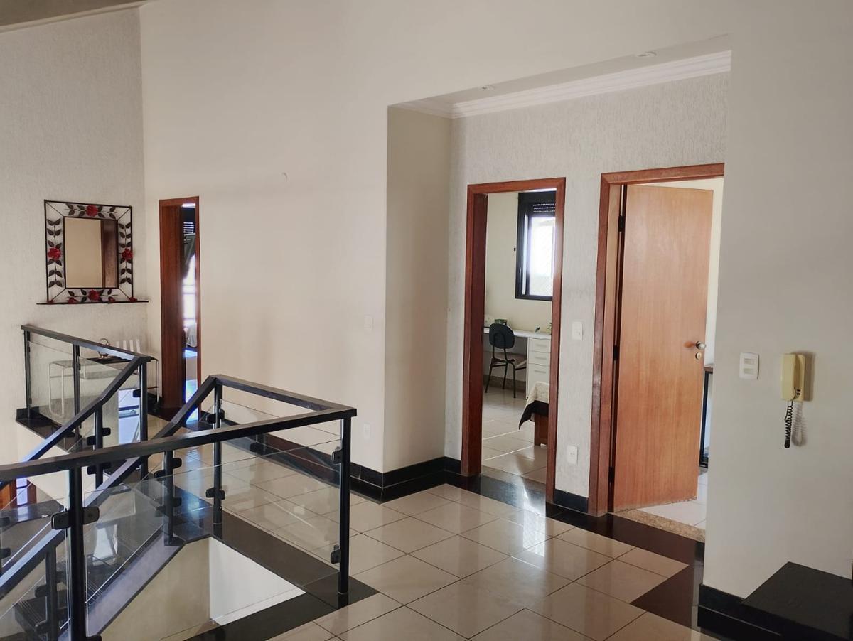 Casa, São Bernardo, 5 Quartos, 4 Vagas, 2 Suítes