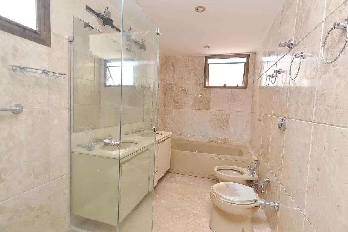 Apartamento, Funcionários, 4 Quartos, 3 Vagas, 2 Suítes