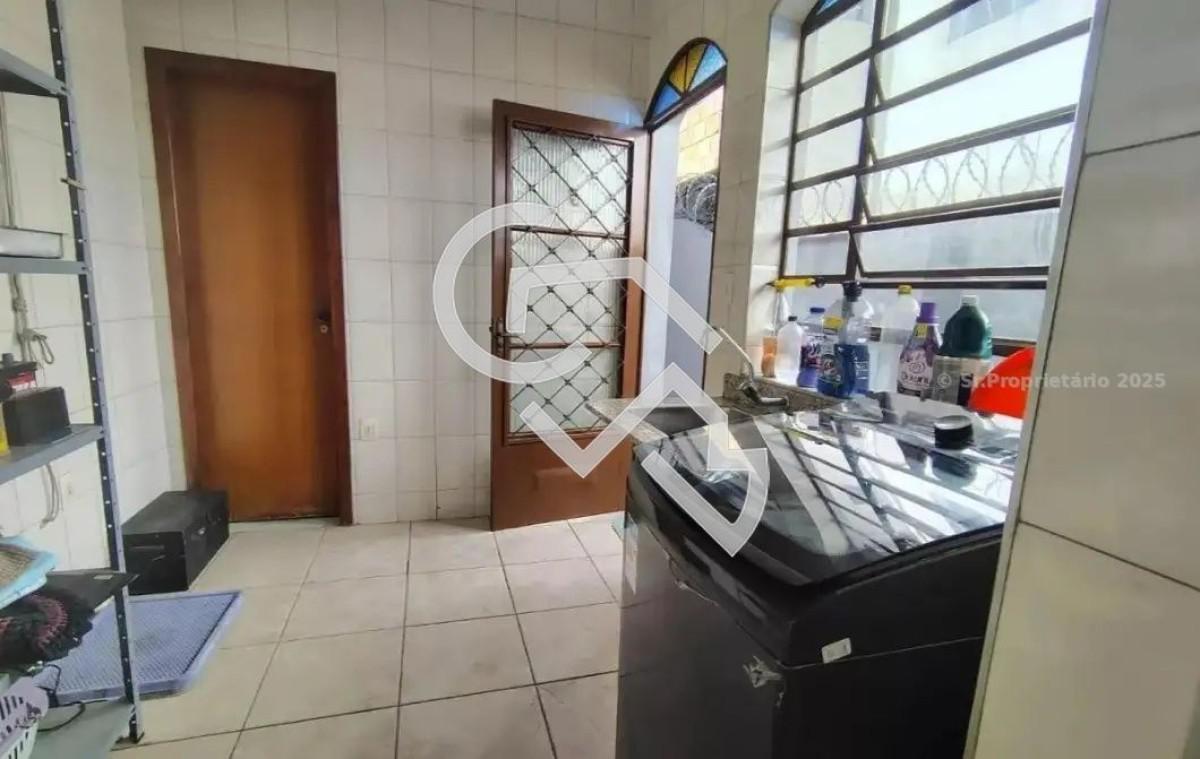 Casa, Nova Granada, 5 Quartos, 6 Vagas, 1 Suíte