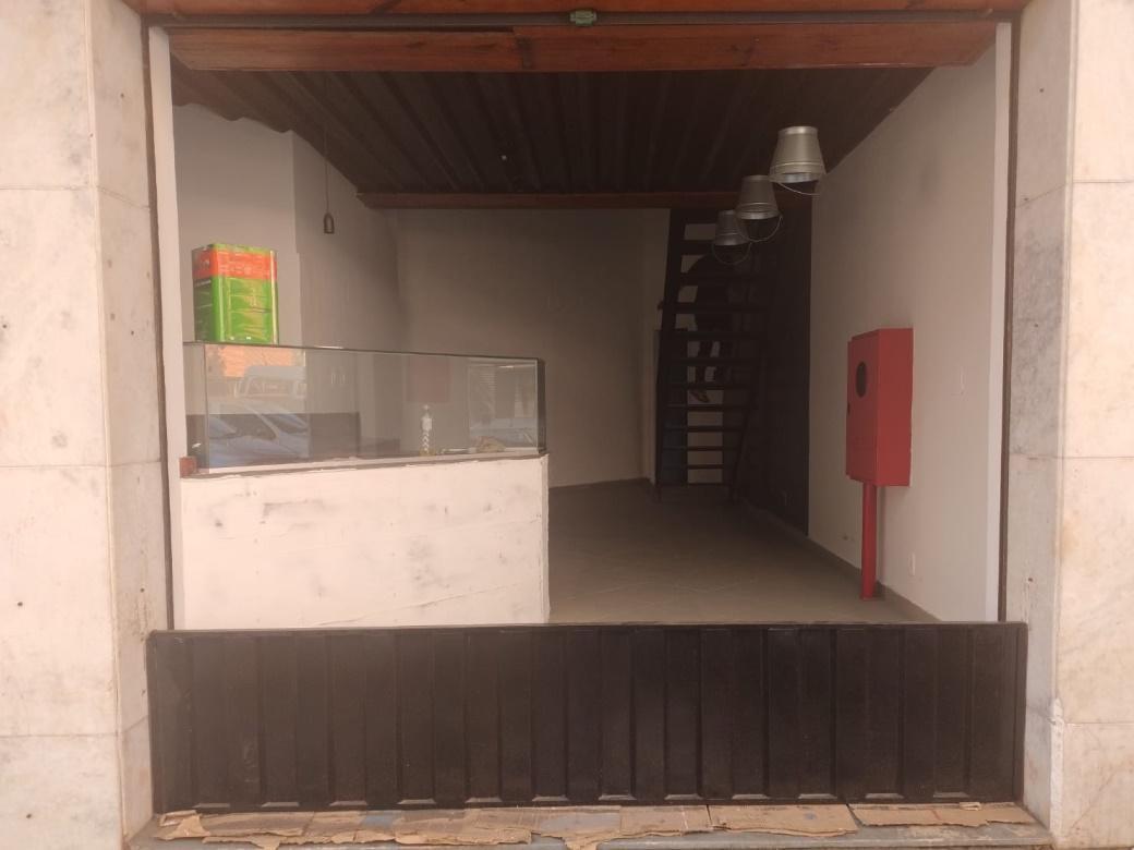 Loja, Funcionários