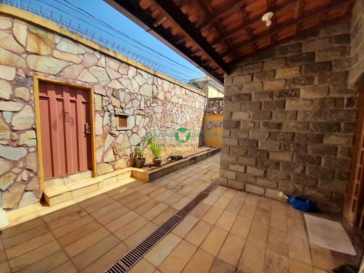 Casa, Cachoeirinha, 3 Quartos, 2 Vagas, 1 Suíte