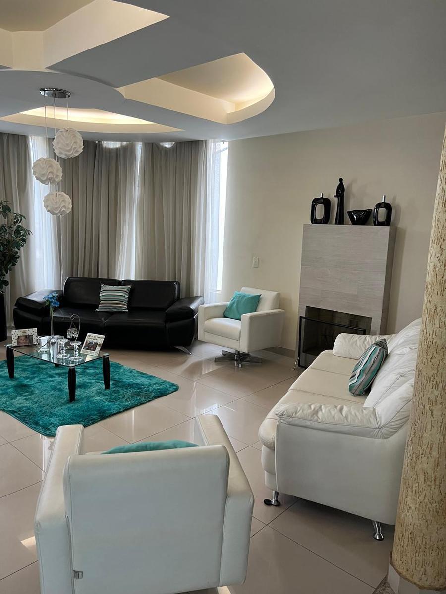 Casa, Europa, 4 Quartos, 4 Vagas, 3 Suítes