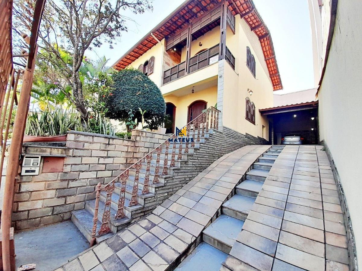 Casa, Caiçaras, 5 Quartos, 4 Vagas, 2 Suítes