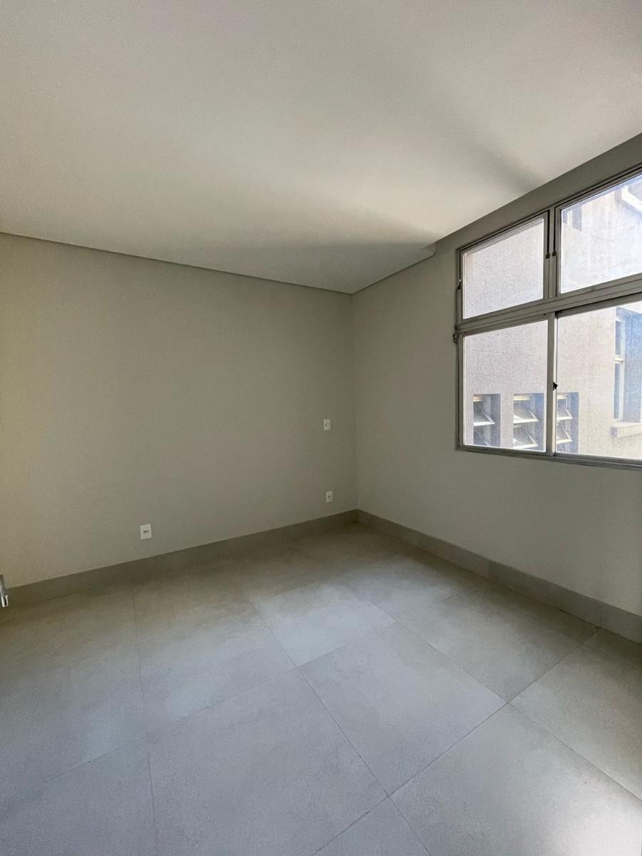 Apartamento, Centro, 2 Quartos, 0 Vaga, 1 Suíte