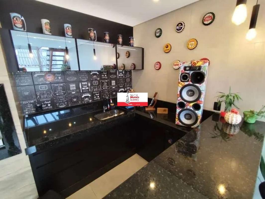 Casa, Trevo, 3 Quartos, 2 Vagas, 1 Suíte