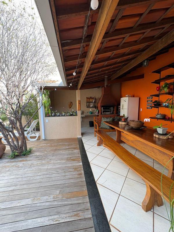 Casa, Barreiro, 3 Quartos, 2 Vagas, 1 Suíte