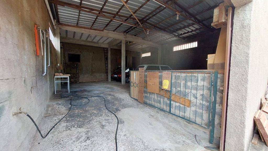 Casa, Jardim América, 3 Quartos, 4 Vagas, 1 Suíte