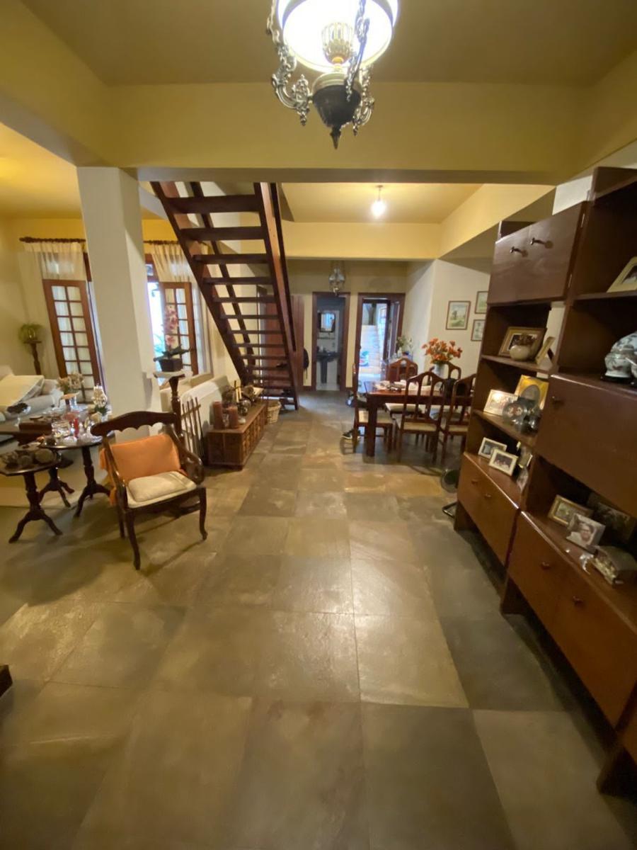 Casa, Barro Preto, 4 Quartos, 2 Vagas, 1 Suíte