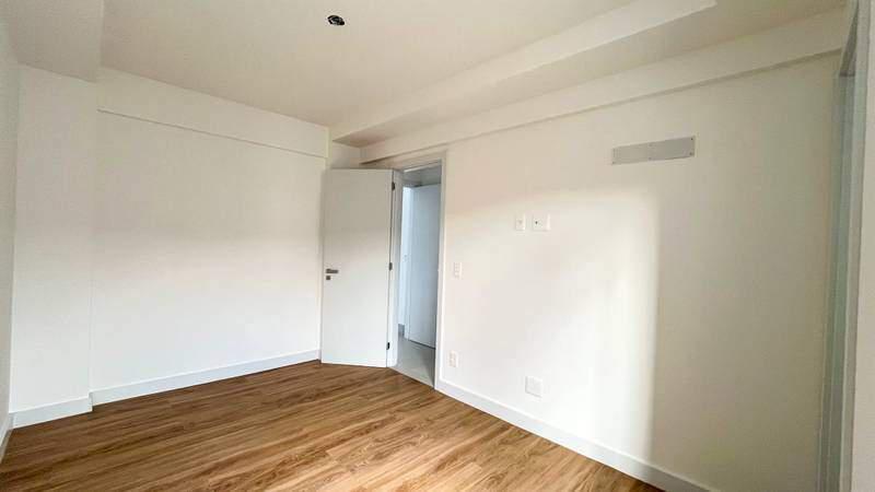 Apartamento, Sagrada Família, 3 Quartos, 2 Vagas, 1 Suíte