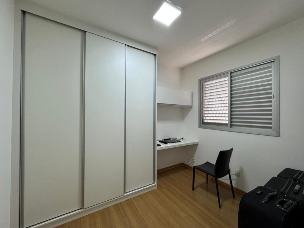 Apartamento, Estoril, 3 Quartos, 2 Vagas, 1 Suíte