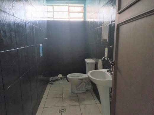 Casa Comercial, Prado, 1 Quarto, 3 Vagas
