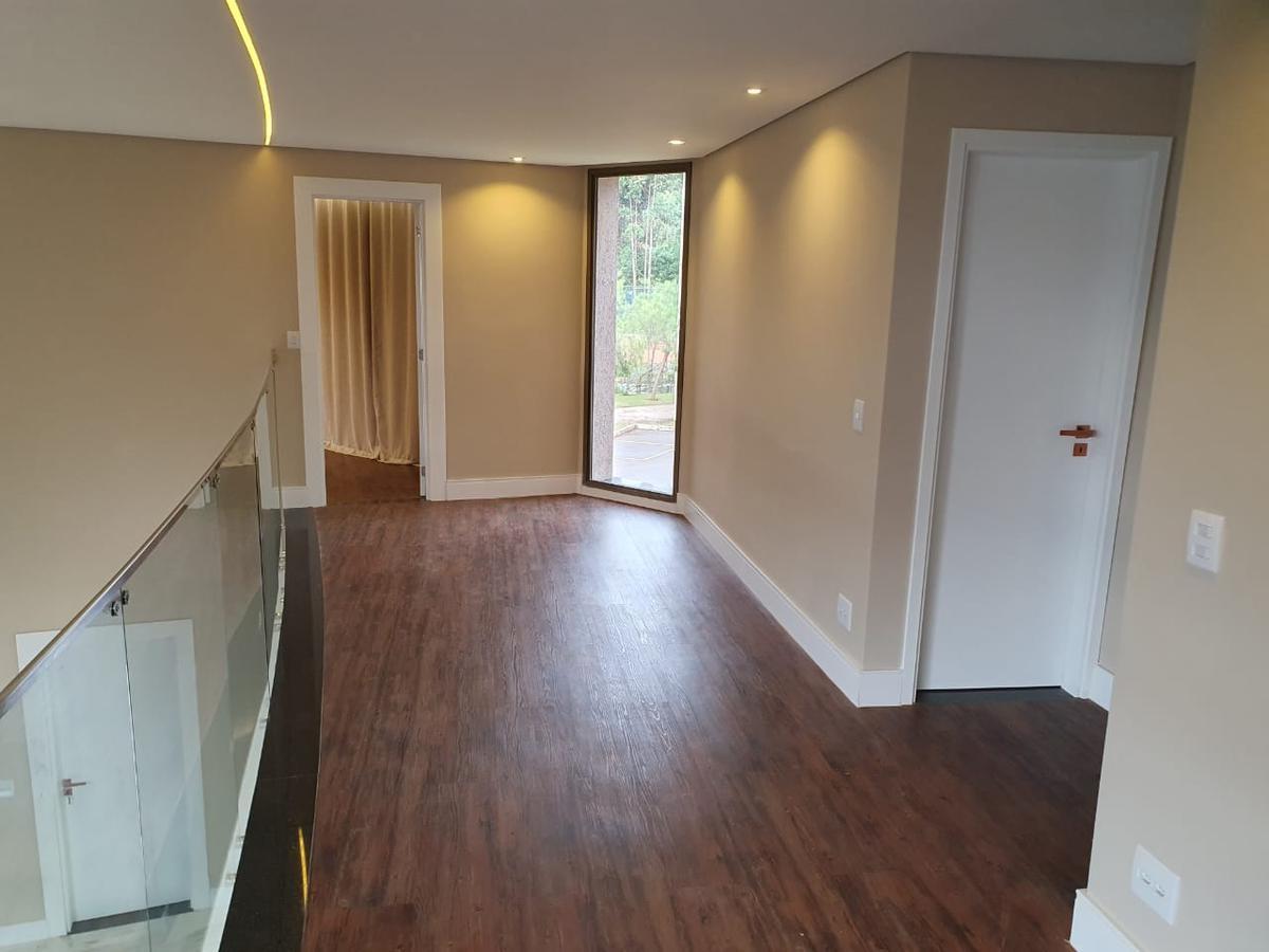 Casa, Alphaville - Lagoa dos Ingleses, 5 Quartos, 4 Vagas, 1 Suíte